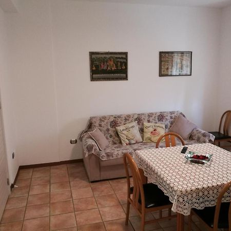 House Degli Angeli Rooms Asyż Zewnętrze zdjęcie