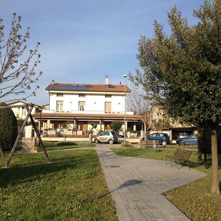 House Degli Angeli Rooms Asyż Zewnętrze zdjęcie
