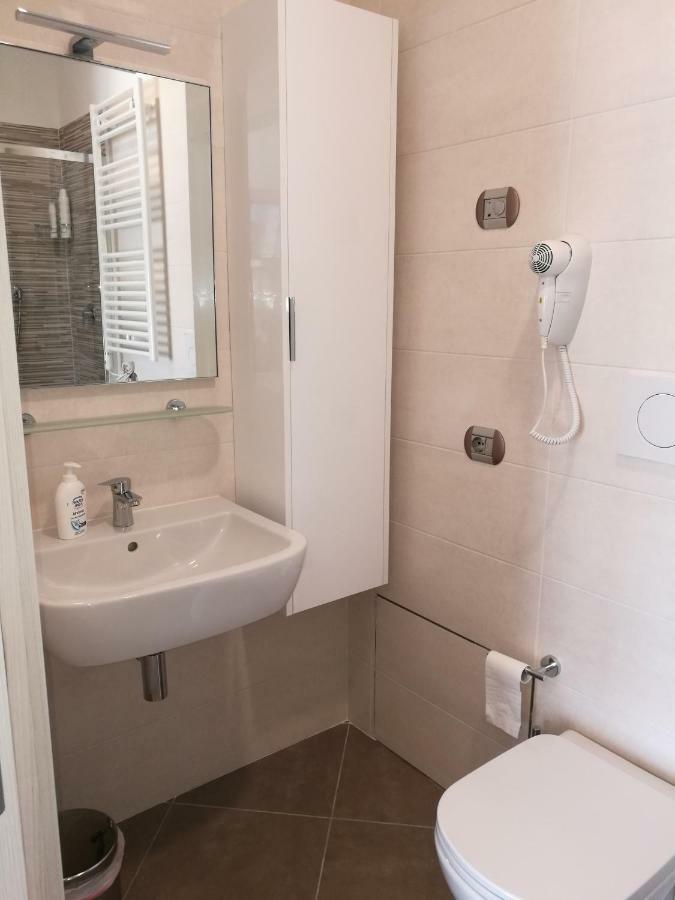 House Degli Angeli Rooms Asyż Zewnętrze zdjęcie