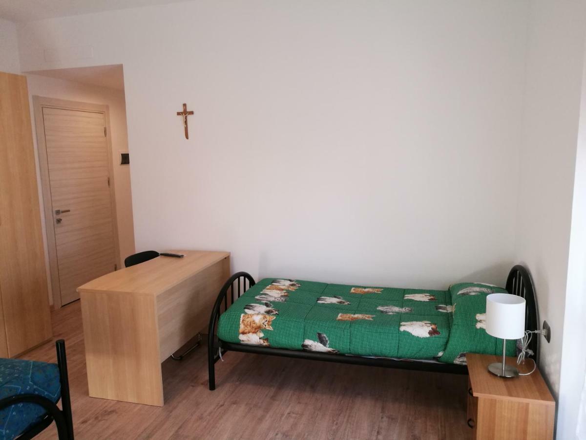House Degli Angeli Rooms Asyż Zewnętrze zdjęcie